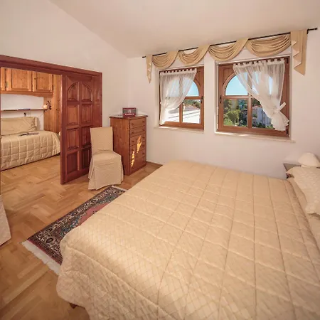 Bed & Breakfast Rosa By Aloumon Turizam Pula